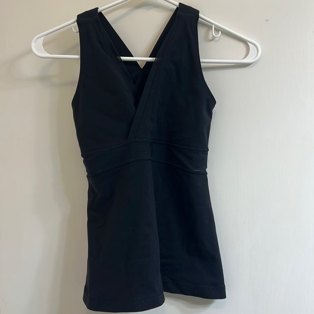 Lululemon workout tank